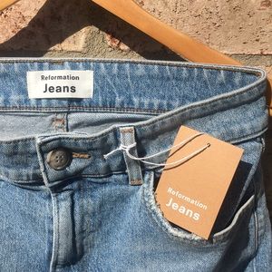 NWT - Reformation Emilia Crop Jean - Size 30